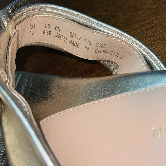 Stuart Weitzman sandal - Picture 4 of 6